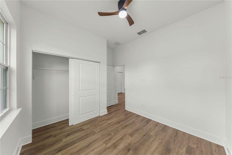Spacious, unfurnished interior of a new home in , Beverly Hills (Image 38).