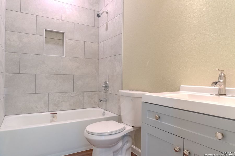 Image 35 of a home in .