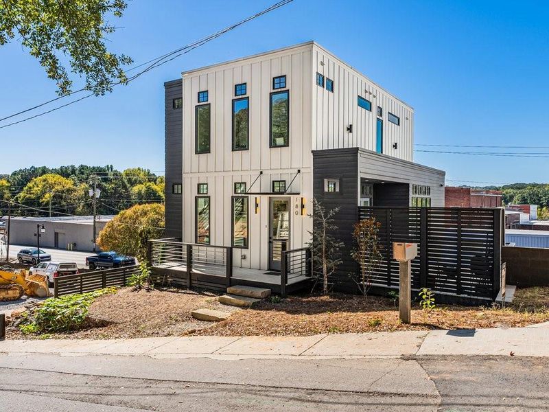 Image 21 of a home in . Image 21 of a home in .