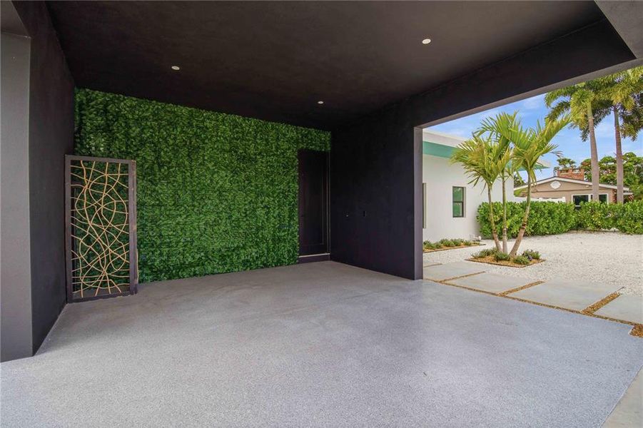Exterior details and patio area of a home in , Sarasota (Image 19).