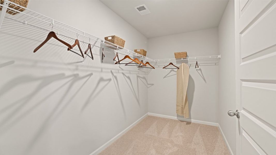 Representative unfurnished interior of a home built from the Mansfield by D.R. Horton in Estates at Deer Hollow, Grovetown (Image 21).