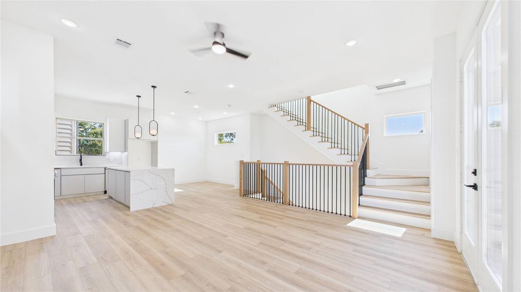 Spacious, unfurnished interior of a new home in , Houston (Image 18).