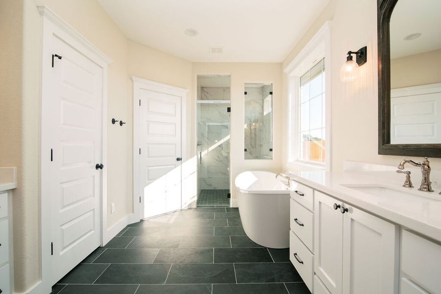 Representative furnished interior of a home built from the The Savannah by Reece Homes in Oakmont, Bryan (Image 33).