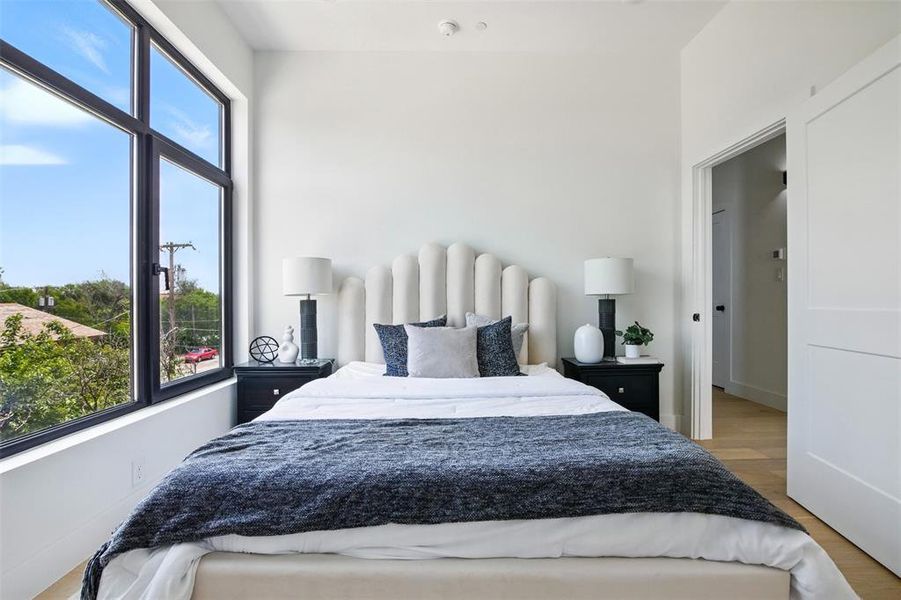 Furnished interior view inside a new home in , Dallas (Image 11).