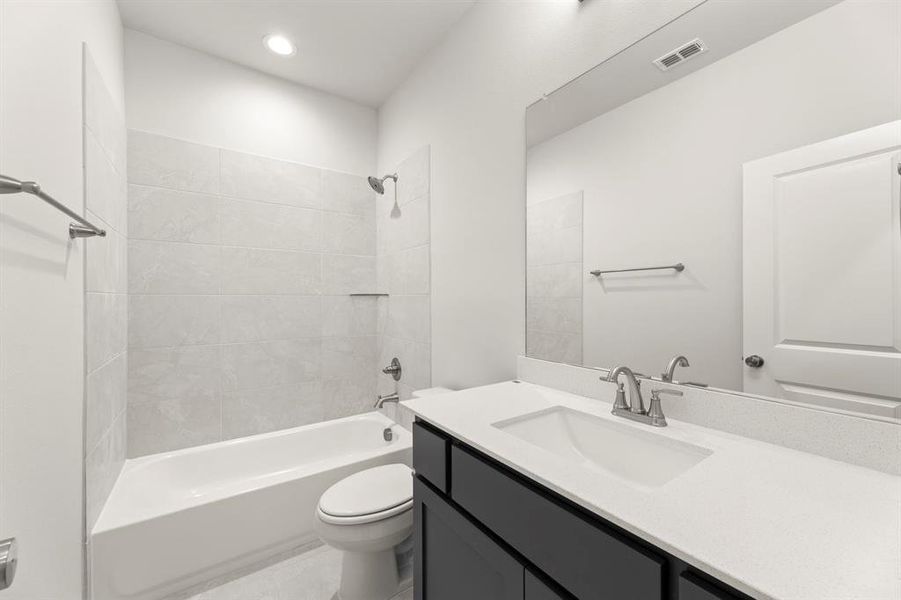 07. 1232 Redcoat - 2ND Bath