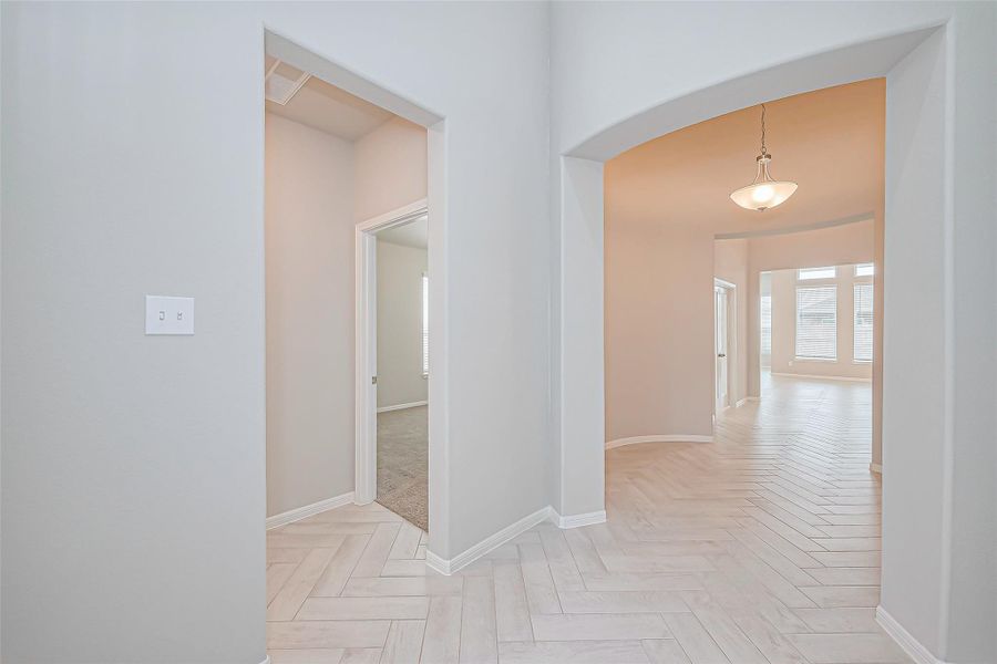 Spacious, unfurnished interior of a new home in La Segarra, Brookshire (Image 21).