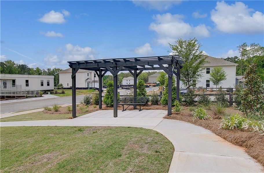 Community amenities in Enclave at Evergreen, Fairburn (Image 43).