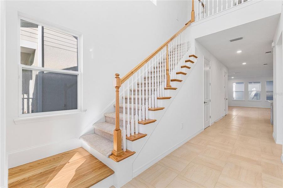 Spacious, unfurnished interior of a new home in , Winter Garden (Image 38).