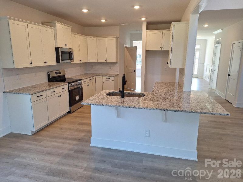 Furnished interior view inside a new home in Cardiff Glyn, Catawba (Image 5).
