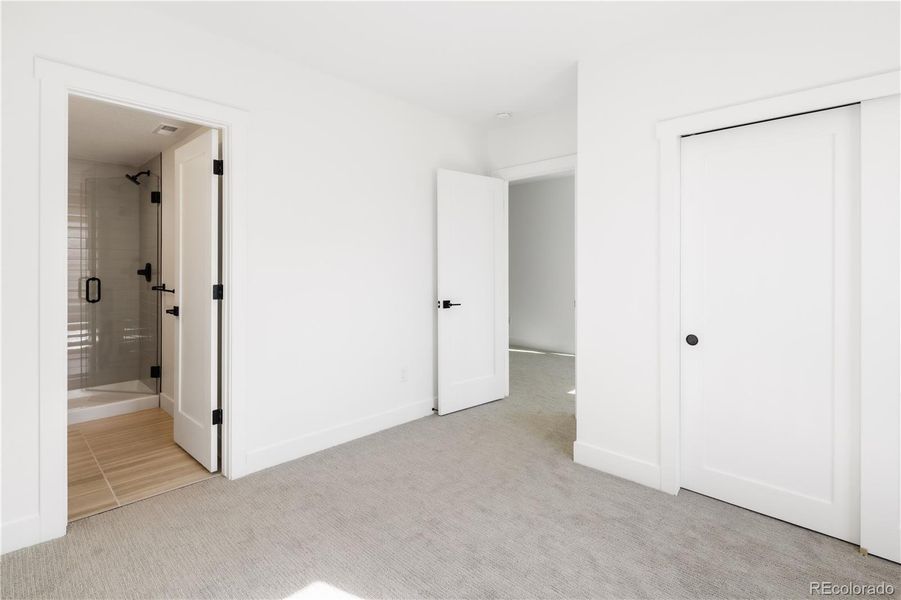 Spacious, unfurnished interior of a new home in , Denver (Image 25).