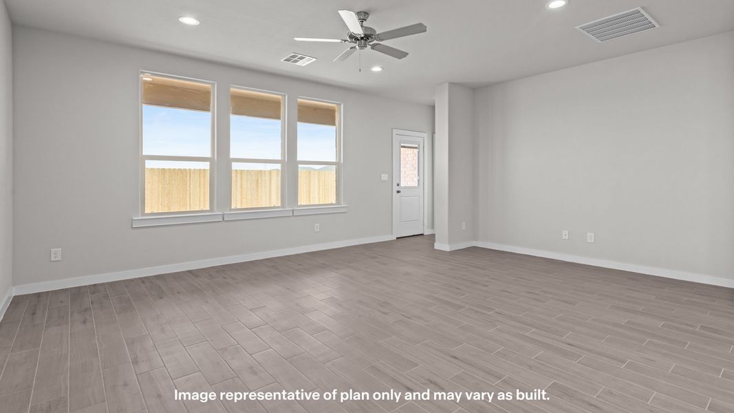 Spacious, unfurnished interior of a new home in Northwest Passage, Midland (Image 10). Spacious, unfurnished interior of a new home in Northwest Passage, Midland (Image 10).