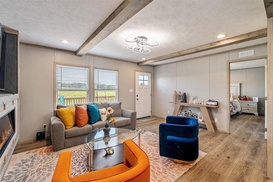 Furnished interior view inside a new home in , Corsicana (Image 9).