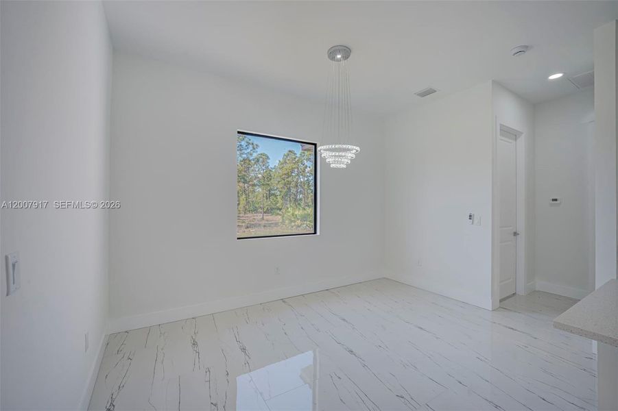 Spacious, unfurnished interior of a new home in , Lehigh Acres (Image 12).