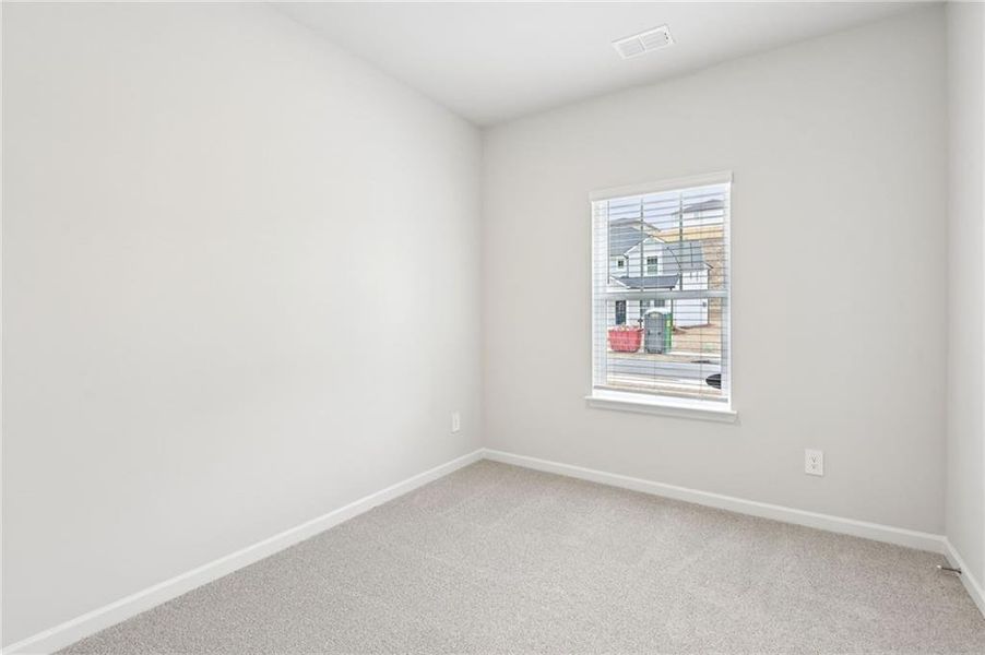 Spacious, unfurnished interior of a new home in Ivey Township, Dallas (Image 22).