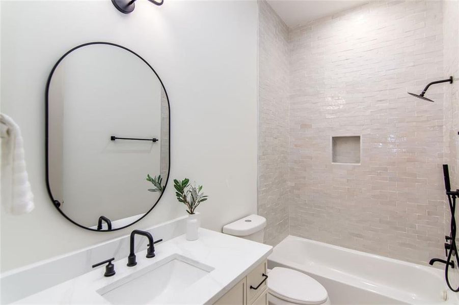 Furnished interior view inside a new home in , Atlanta (Image 32).