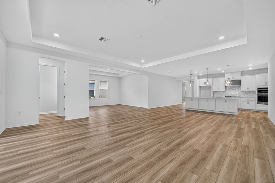 Spacious, unfurnished interior of a new home in Center Lake Ranch Community Group Page, St. Cloud (Image 16).