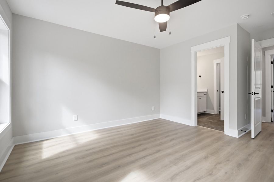 Spacious, unfurnished interior of a new home in , Meggett (Image 27).