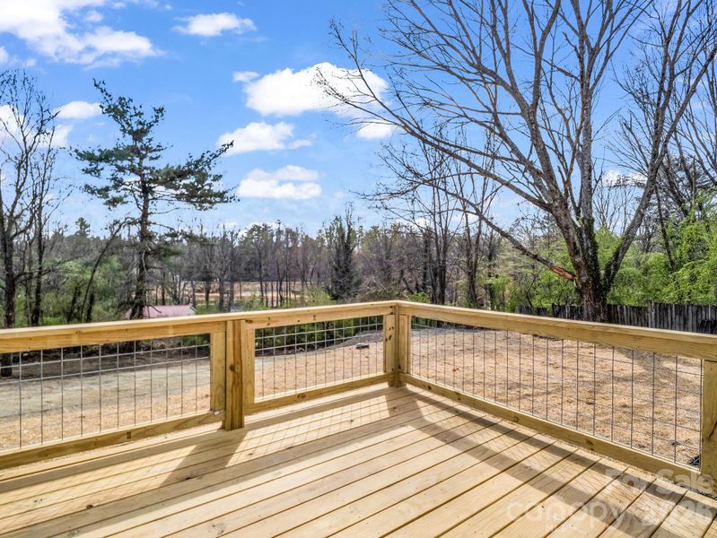 Image 37 of a home in .