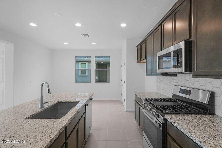 14615 W Sand Hills Rd ~ Ready Now!