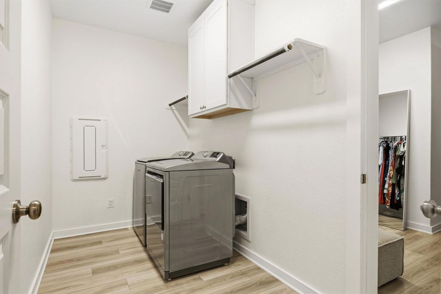 Furnished interior view inside a new home in , Georgetown (Image 9).