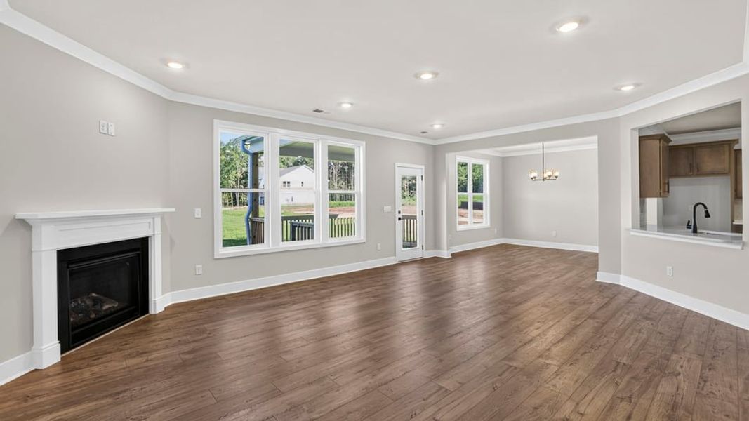 Spacious, unfurnished interior of a new home in Campbell Ridge, Piedmont (Image 26).
