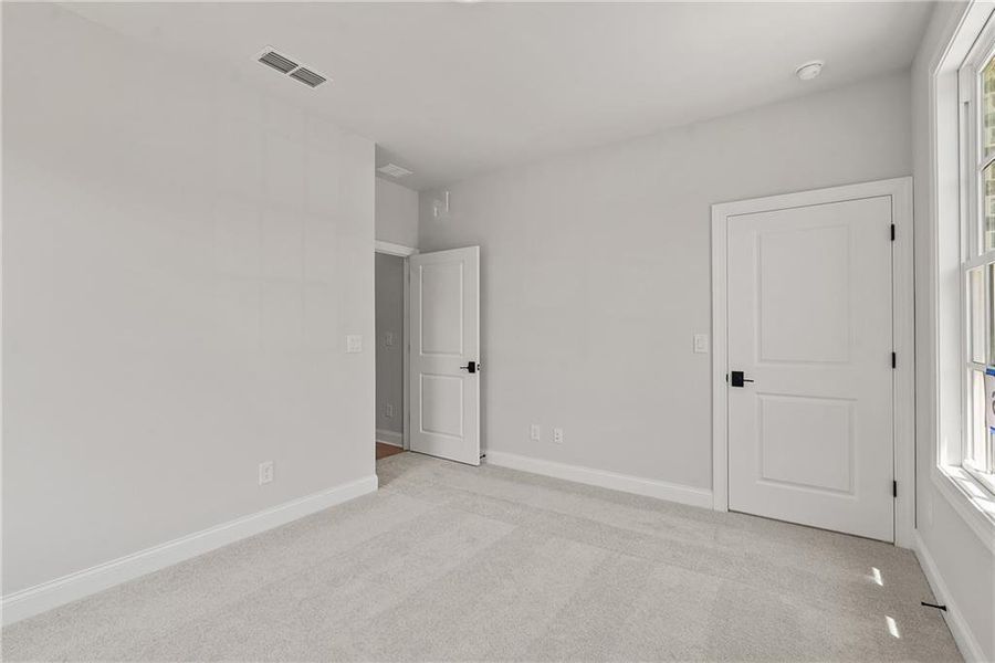 Spacious, unfurnished interior of a new home in Waterside Townhomes, Peachtree Corners (Image 28).