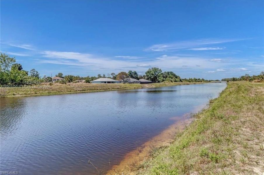Natural landscape and outdoor views near  in Lehigh Acres (Image 27).