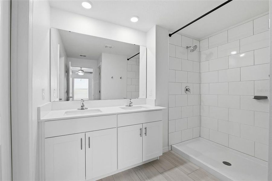 Furnished interior view inside a new home in , Zephyrhills (Image 14).