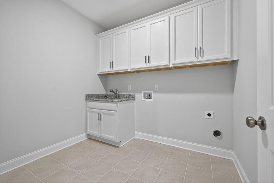 Furnished interior view inside a new home in Traditions Of Braselton, Jefferson (Image 15). Furnished interior view inside a new home in Traditions Of Braselton, Jefferson (Image 15).