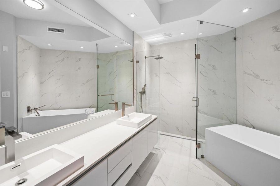 Furnished interior view inside a new home in , West Palm Beach (Image 10).