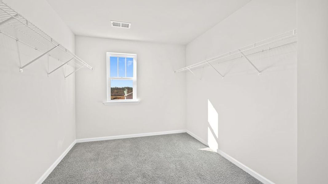 Spacious, unfurnished interior of a new home in Baxter Village, Boiling Springs (Image 28).