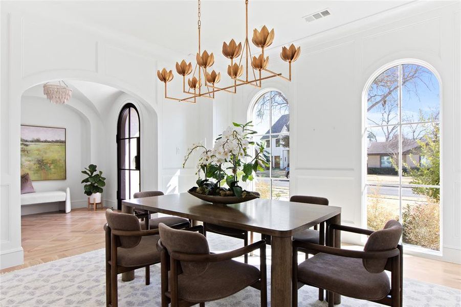 Furnished interior view inside a new home in , Dallas (Image 13).