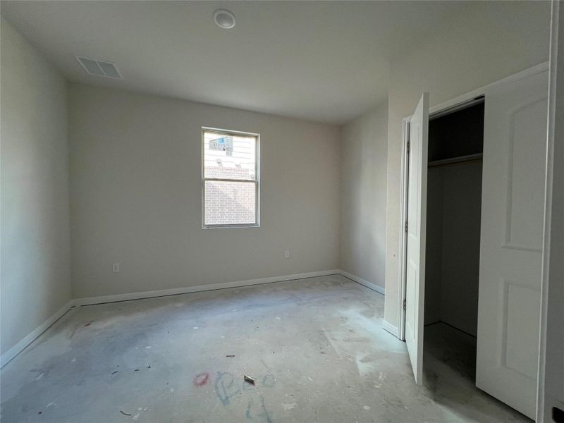 In-progress construction of a new home in Rolling Glen, Hutto, TX (Image 25).