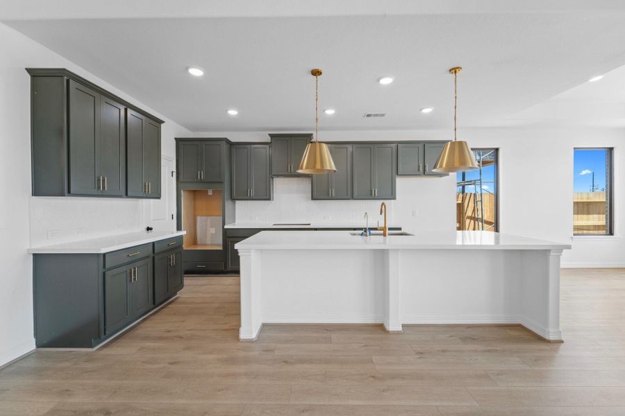 Note: Sample product photo. Actual exterior and interior selections may vary by homesite. Photo may be virtually staged