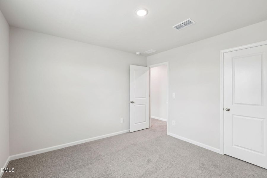 18-web-or-mls-Raleigh- River Glen- 641 W