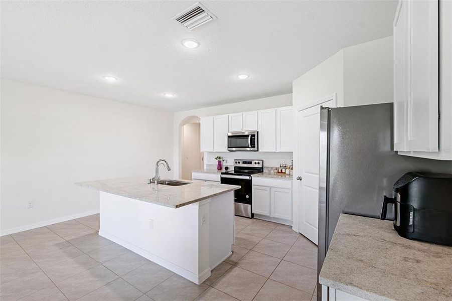 Furnished interior view inside a new home in , Wesley Chapel (Image 15).
