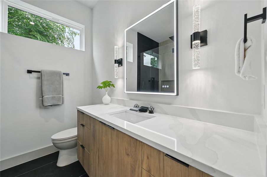 Full Bathroom Full Bathroom