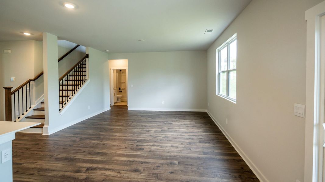 Spacious, unfurnished interior of a new home in Pottsview, Smyrna (Image 20).
