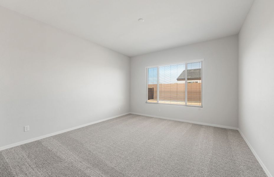 Spacious, unfurnished interior of a new home in Visara, Surprise (Image 24).