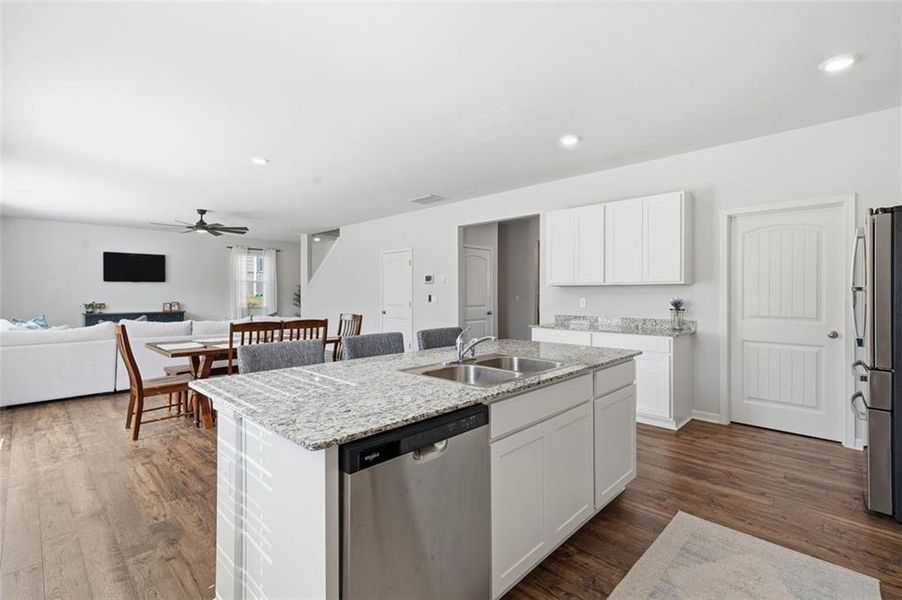 Furnished interior view inside a new home in , Dallas (Image 41).