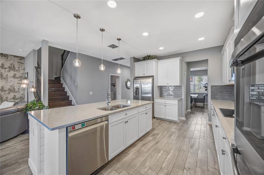 Furnished interior view inside a new home in , Wesley Chapel (Image 55).