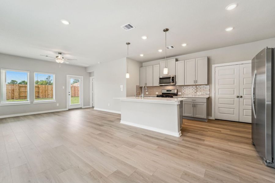 Photo is not of the actual home but is an inspirational photo of builder’s model home and may depict options, furnishings, and/or decorator features that are not included.