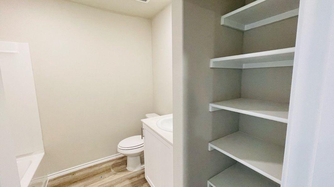 Furnished interior view inside a new home in Sunnycreek, Fort Worth (Image 10).