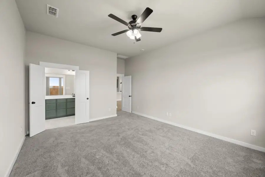 Representative unfurnished interior of a home built from the Hunters Crossing Rowan 2104 by Brohn Homes in Hunters Crossing, Sealy (Image 22).
