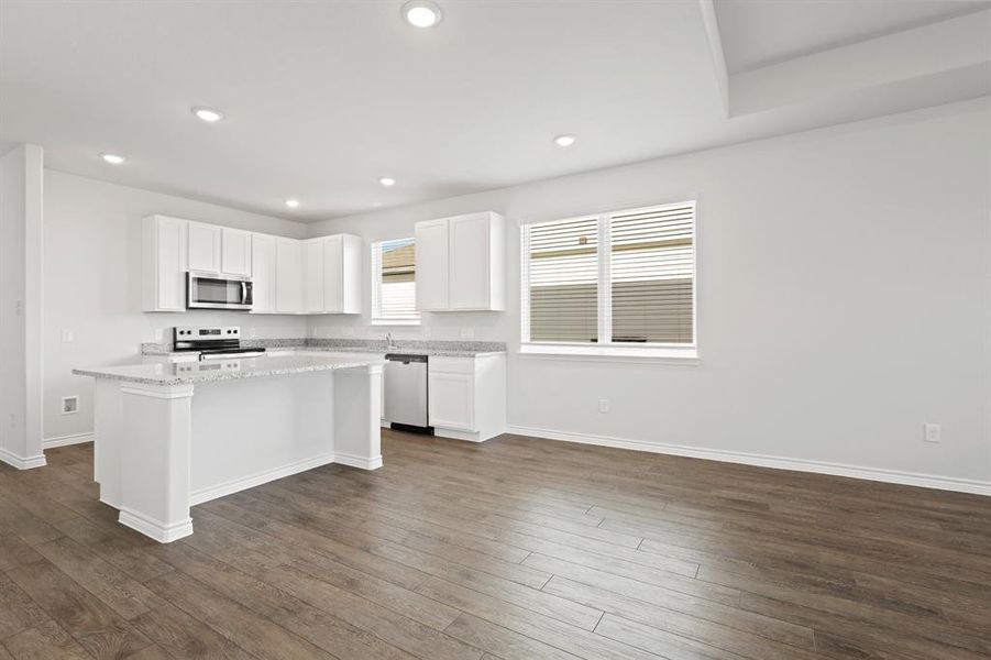 Image 22 of a home in Sycamore Landing. Image 22 of a home in Sycamore Landing.