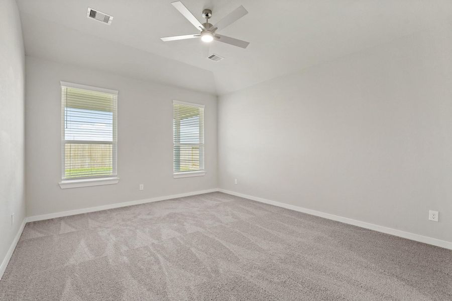 Spacious, unfurnished interior of a new home in Briarwood Crossing, Rosenberg (Image 16). Spacious, unfurnished interior of a new home in Briarwood Crossing, Rosenberg (Image 16).