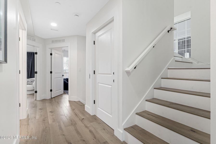 Spacious, unfurnished interior of a new home in , St. Augustine (Image 22).
