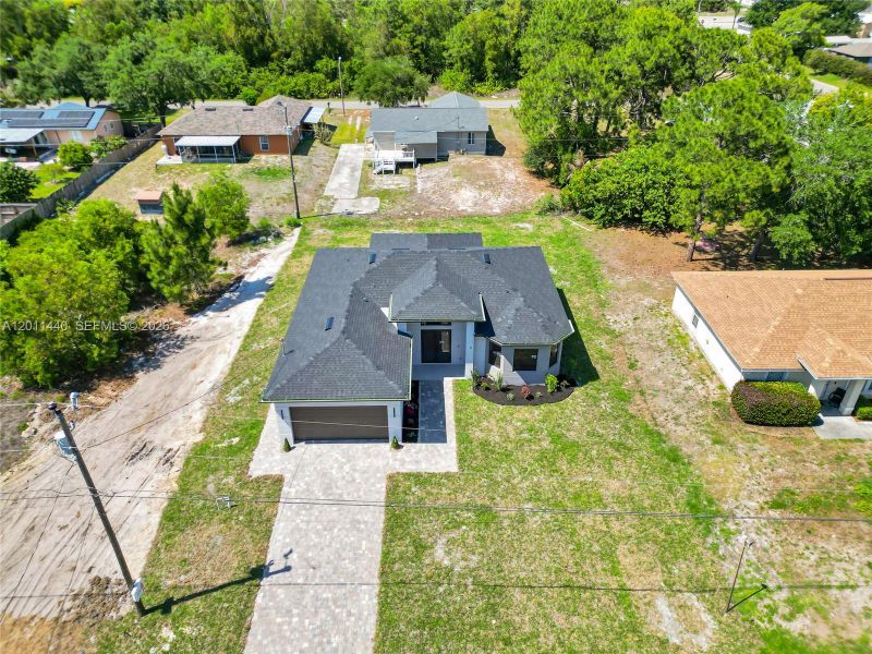 Image 36 of a home in .