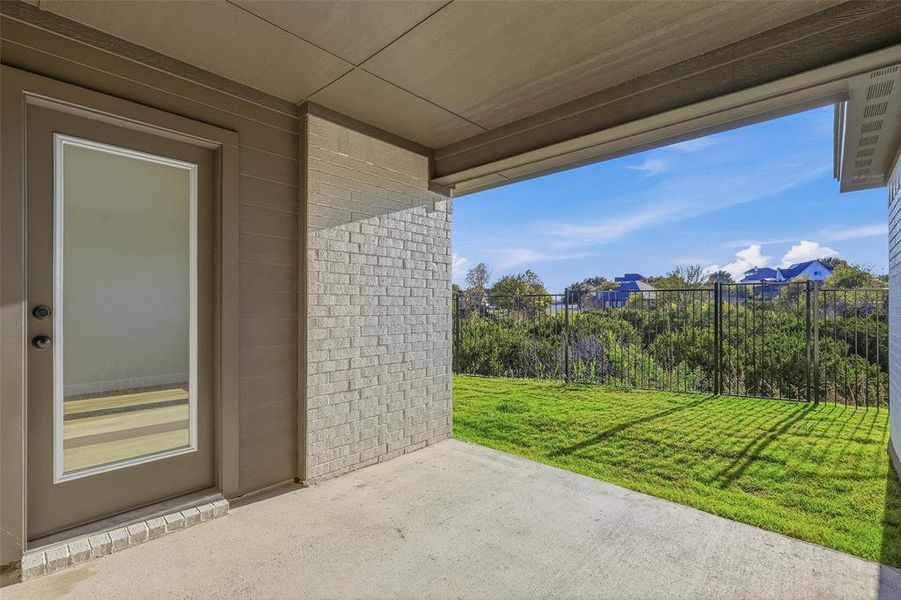 Exterior details and patio area of a home in Stoneview, Glen Rose (Image 4). Exterior details and patio area of a home in Stoneview, Glen Rose (Image 4).