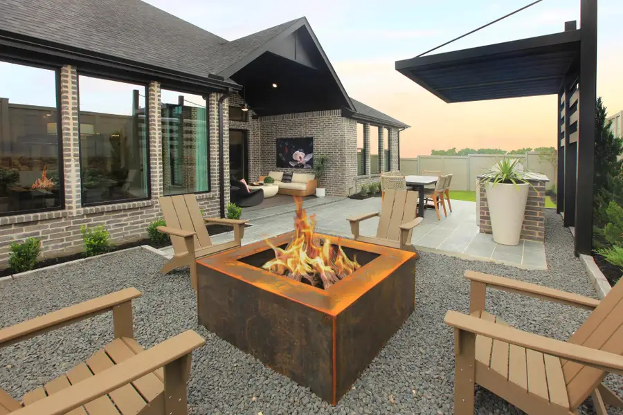 Eastland II Outdoor Living Area Eastland II Outdoor Living Area